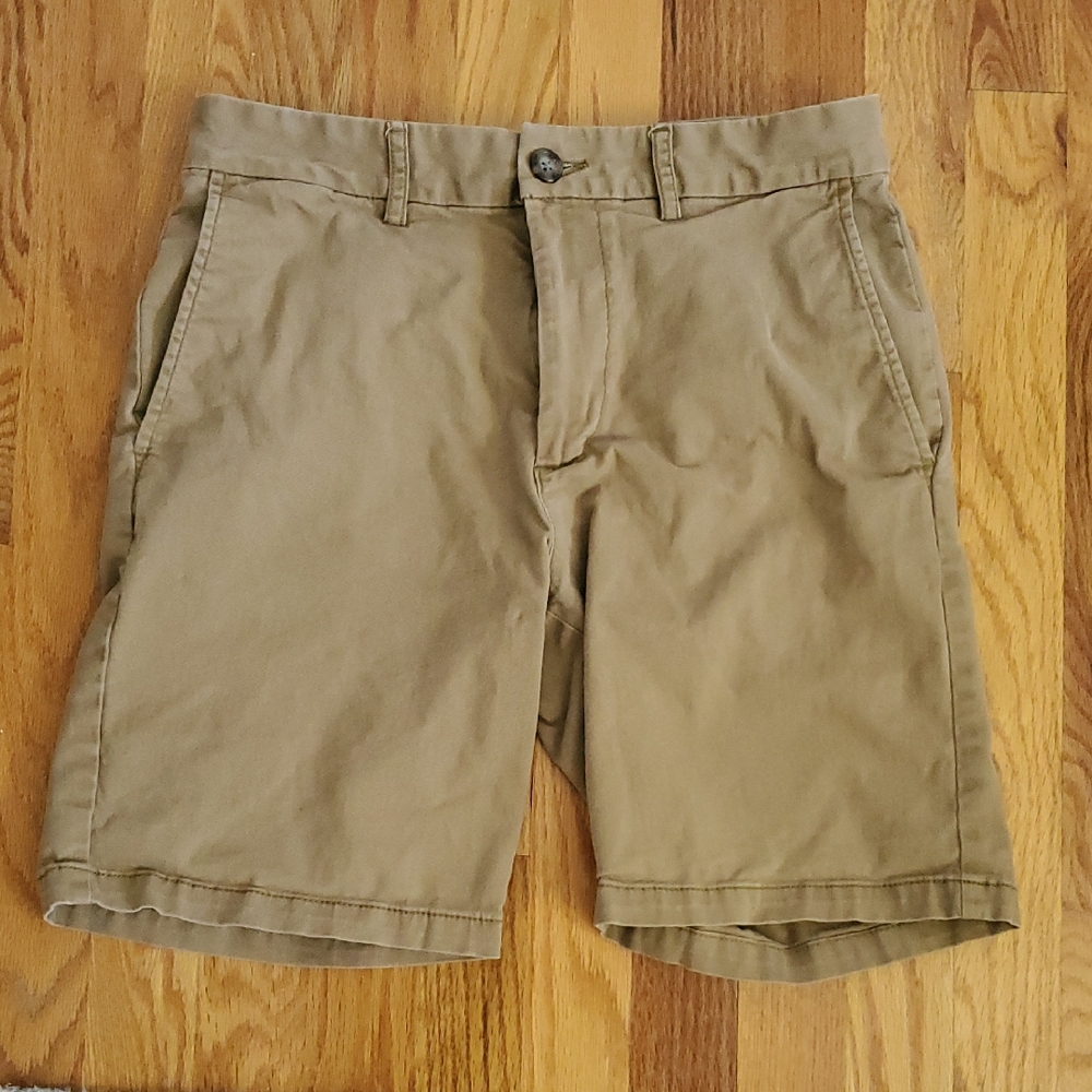 Old Navy Men's Khaki Flat Front Shorts